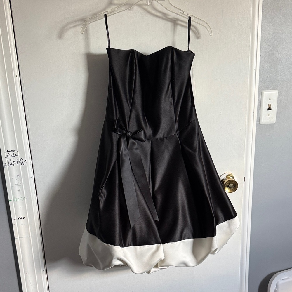 Scott McClintock Black Satin Mini Dress with White Hem